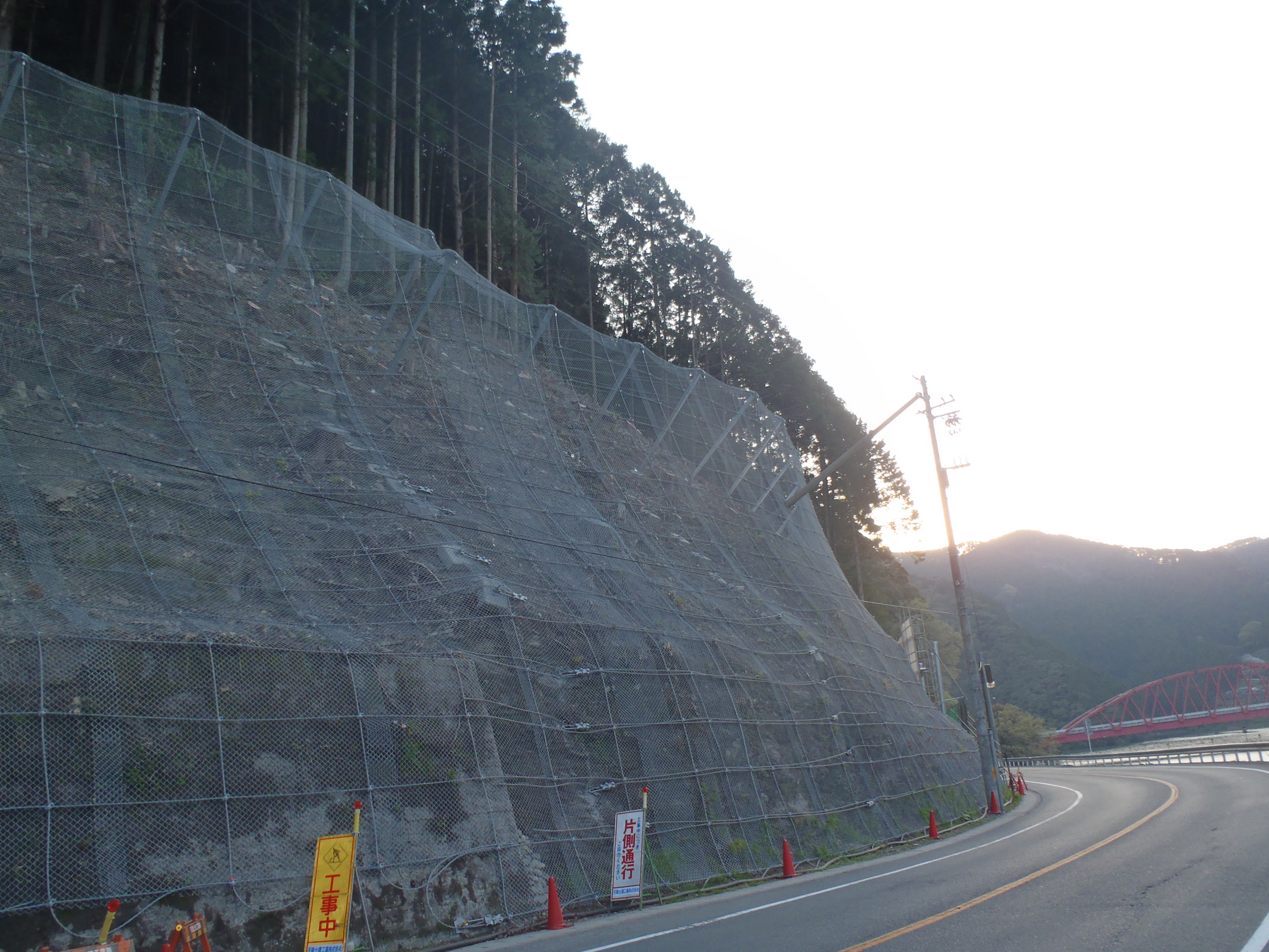 平成22年度社会資本整備総合交付金（災害防除）事業（国）152号道路防災工事