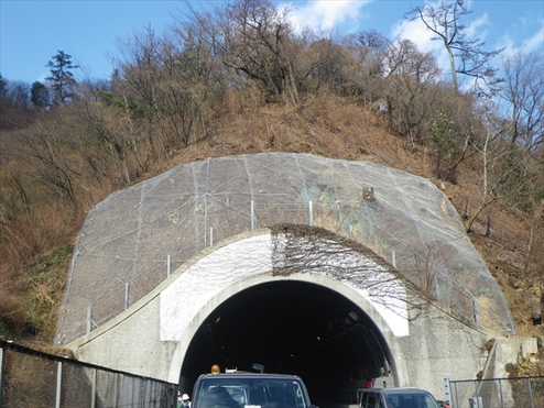 H27 常磐道鞍掛トンネル坑口対策