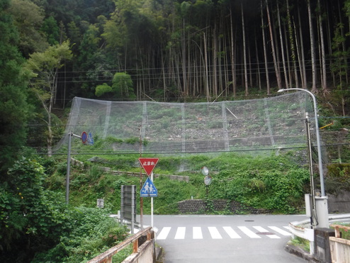 令和4年度土砂災害対策道路国庫補助事業（国）152号道路防災工事（地頭方-城西A132）