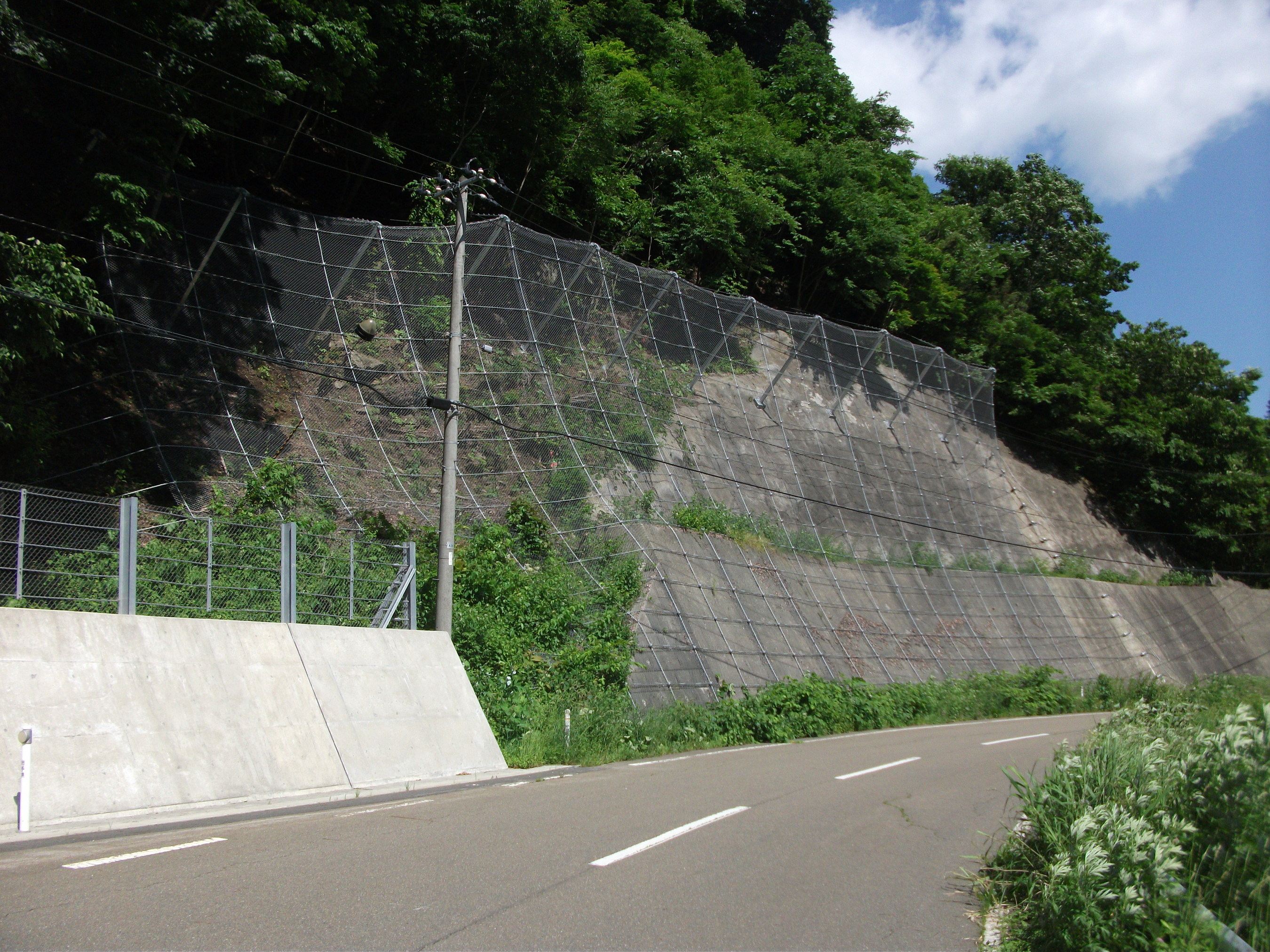 主要地方道大槌川井線金沢の２地区（法面防災）工事
