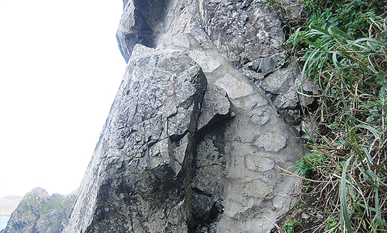 岩接着DKボンド工法の性能と特徴、構造とは？
